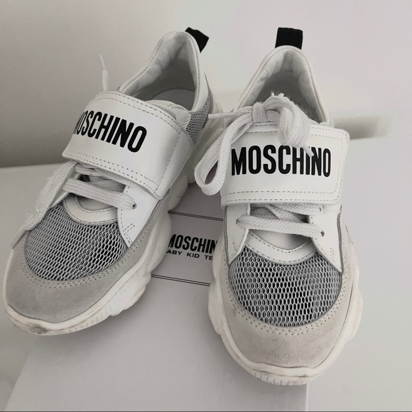 SOLD 🛑 Moschino Kids Logo Touch Strap Sneakers - Picture 2 of 7